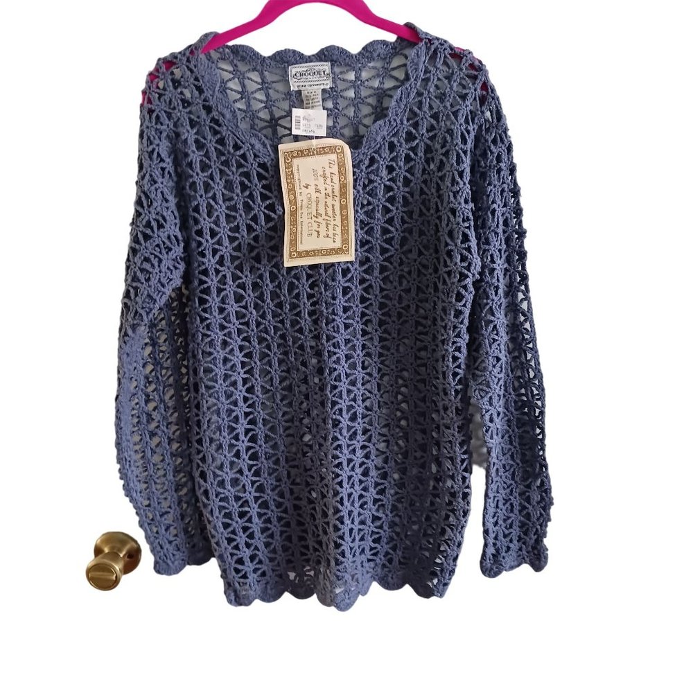 Croquet Club top, blue, size medium,  100% silk, new
